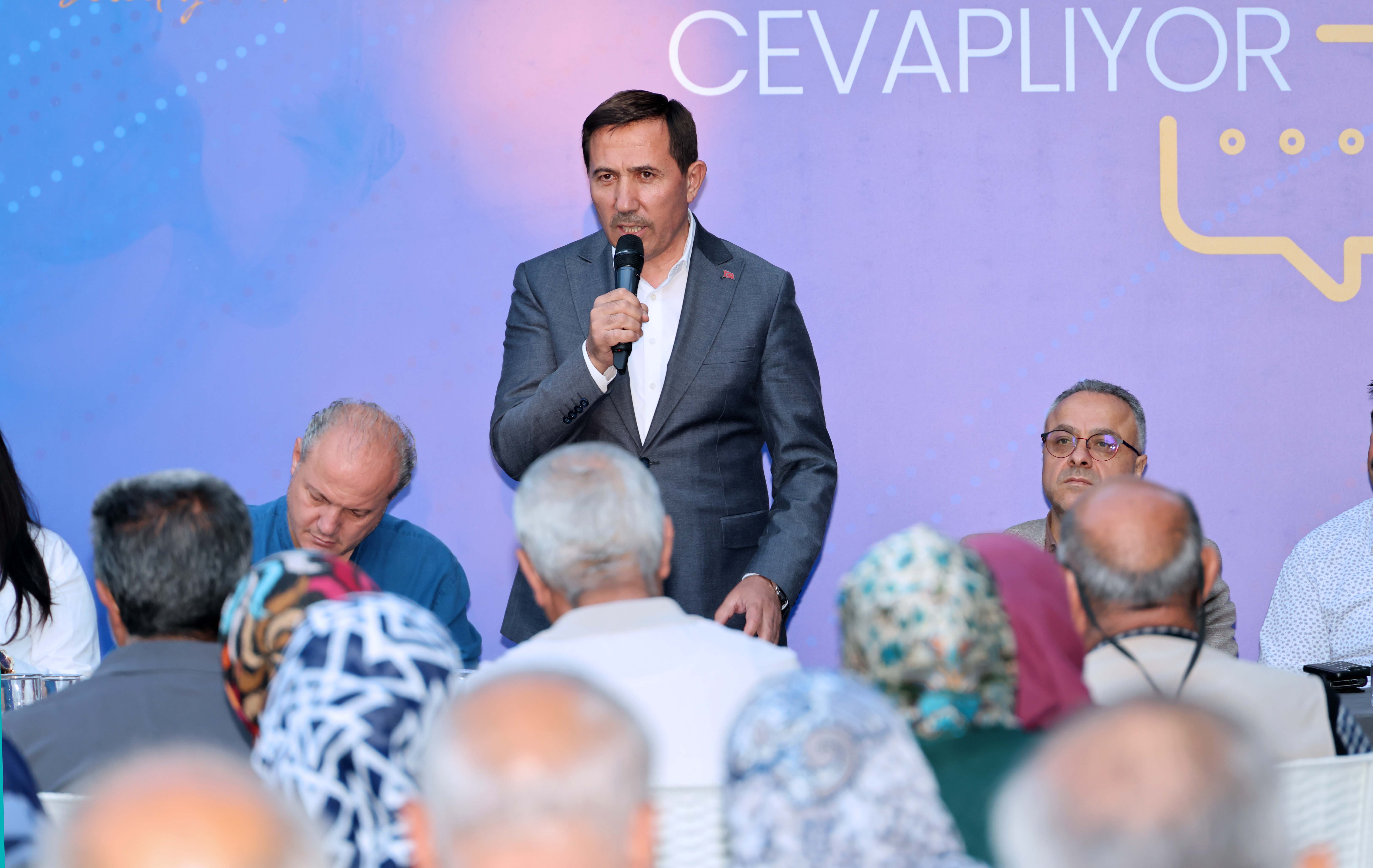 baskan-kilca-vatandas-soruyor-baskan-cevapliyor-programinda-vatandaslarla-bir-araya-geldi-7.jpg
