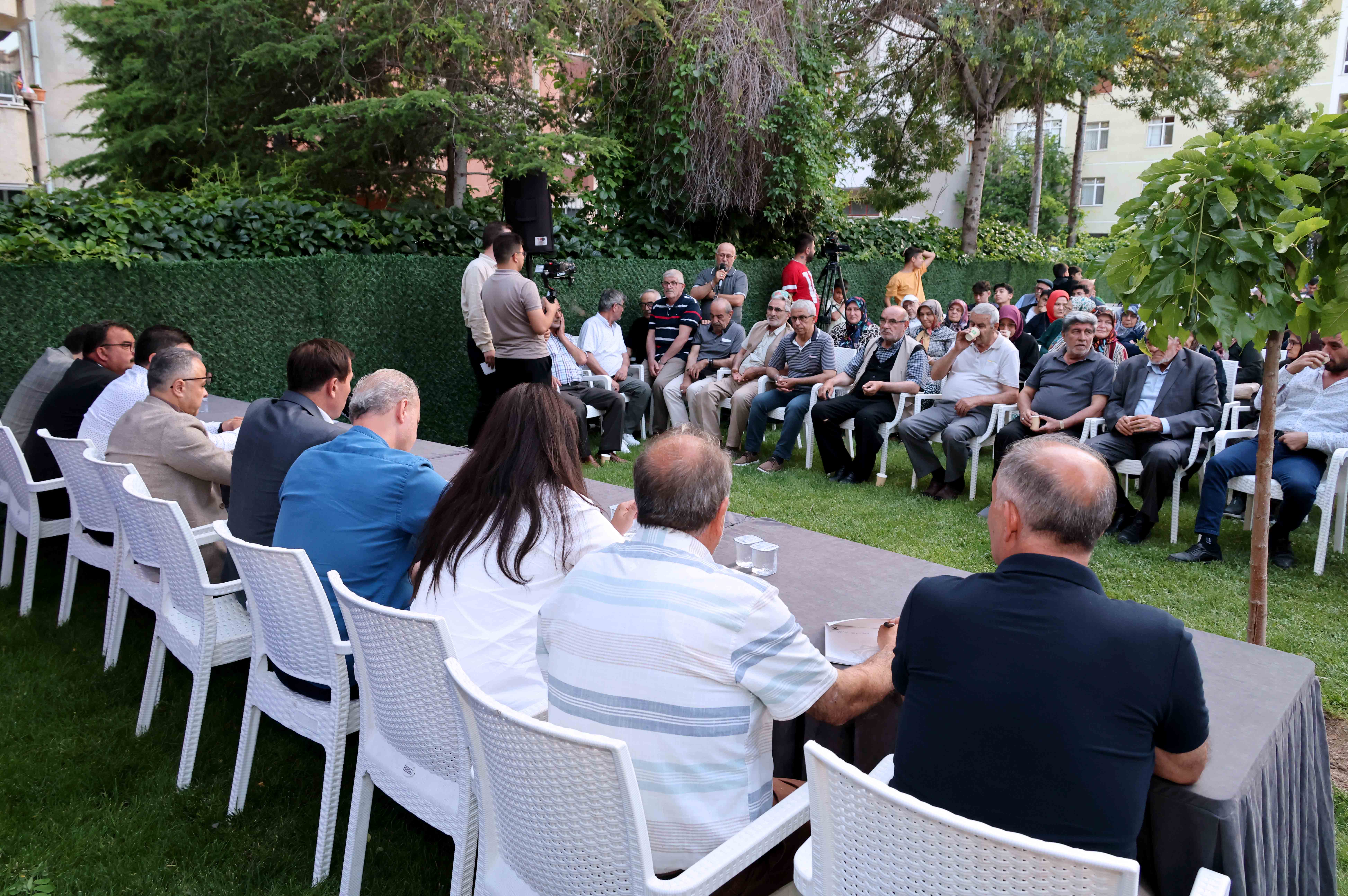 baskan-kilca-vatandas-soruyor-baskan-cevapliyor-programinda-vatandaslarla-bir-araya-geldi-8.jpg