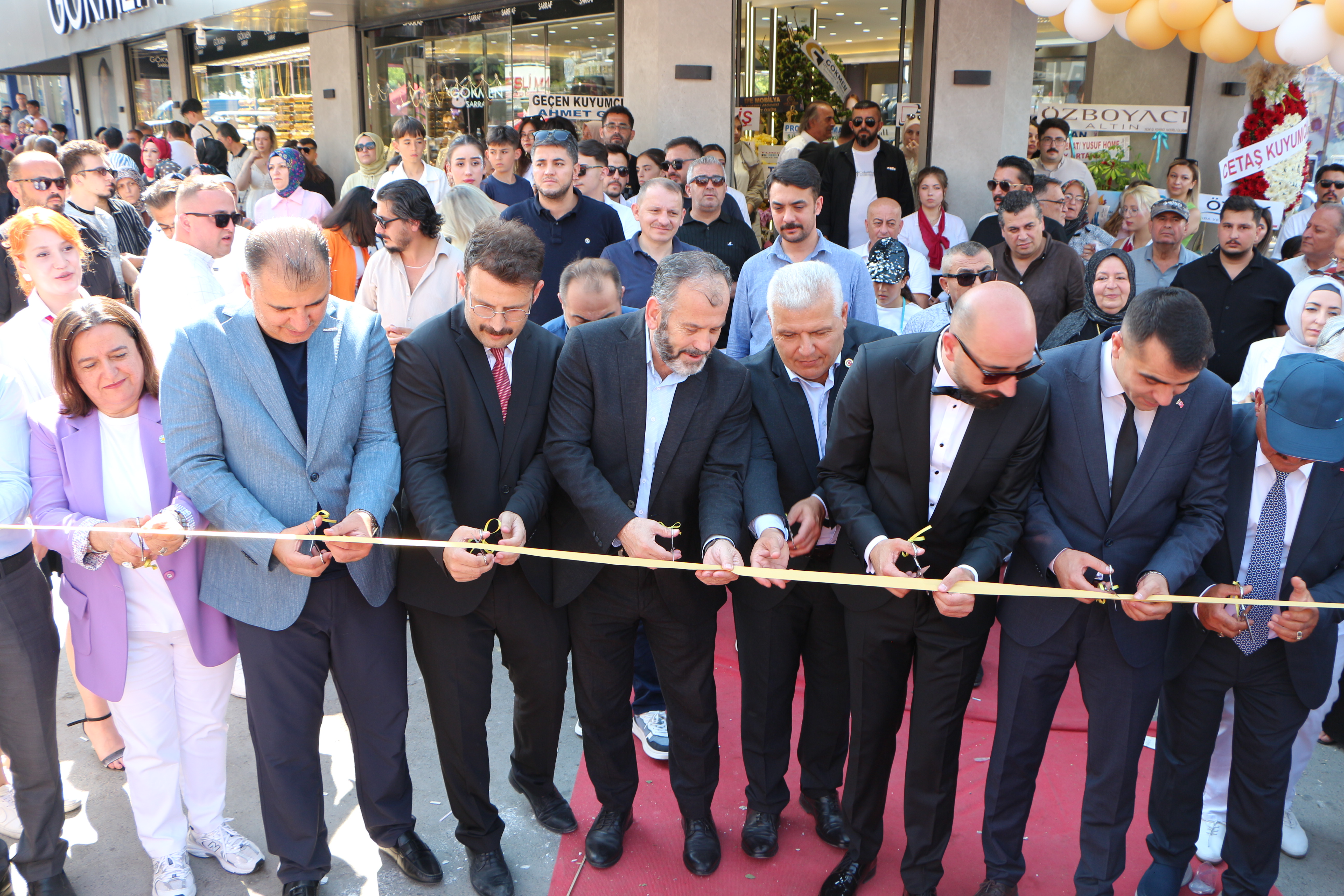 tugik-beysehir-girisimci-is-insanlari-derneginin-acilisi-yapildi-2.jpg