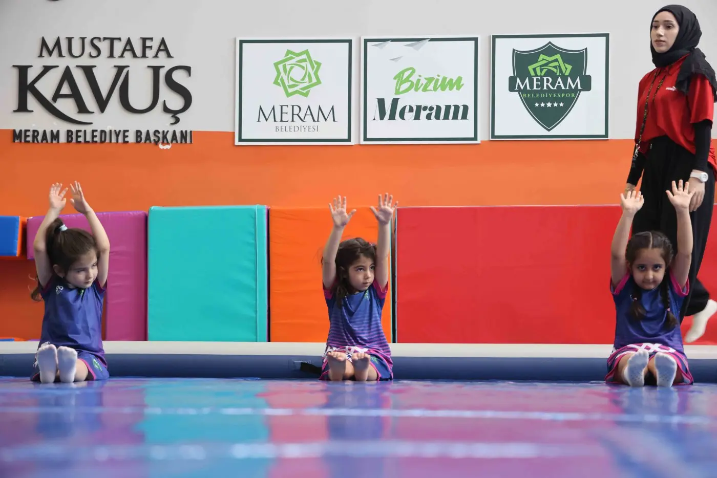 309-189-meramda-yaz-spor-okullari-coskuyla-basladi.webp
