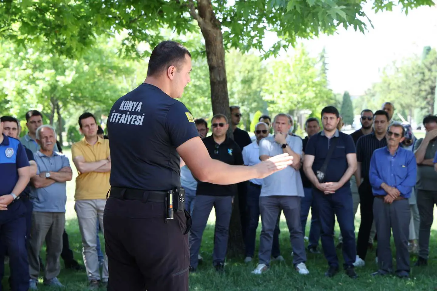 841-9594-selcuklu-belediyesi-personeline-uygulamali-yangin-egitimi.webp