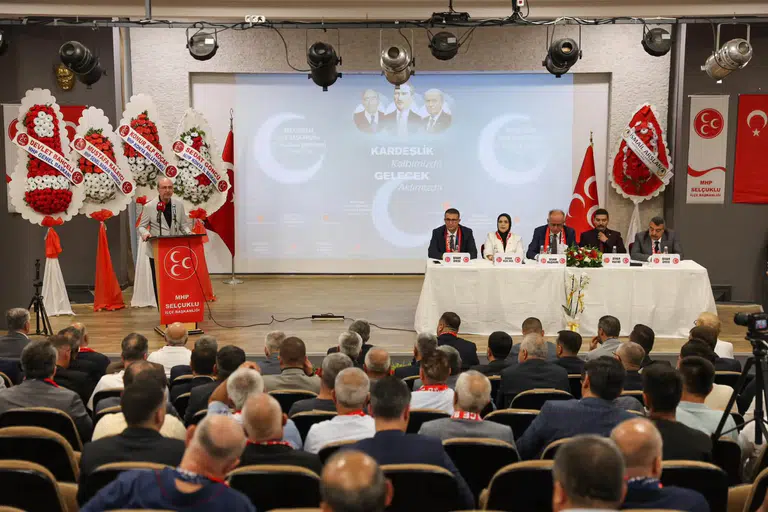 n4pm-selcukluda-mhpde-gorev-degisimi-ahmet-pekyatirmaci-kongreye-katildi.webp