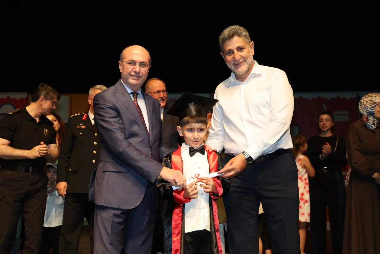 1786011604376-image.webp