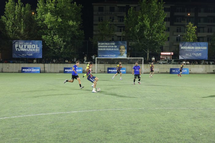 6-calisan-genclik-futbol-turnuvasi-buyuk-heyecana-sahne-oldu-8.jpg