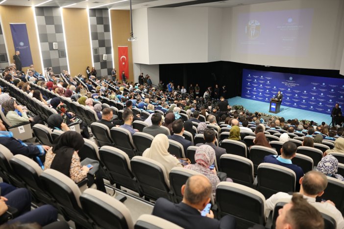 cumhurbaskani-yardimcisi-yilmaz-konyada-akademik-yili-acilis-toreninde-konustu-11.jpg