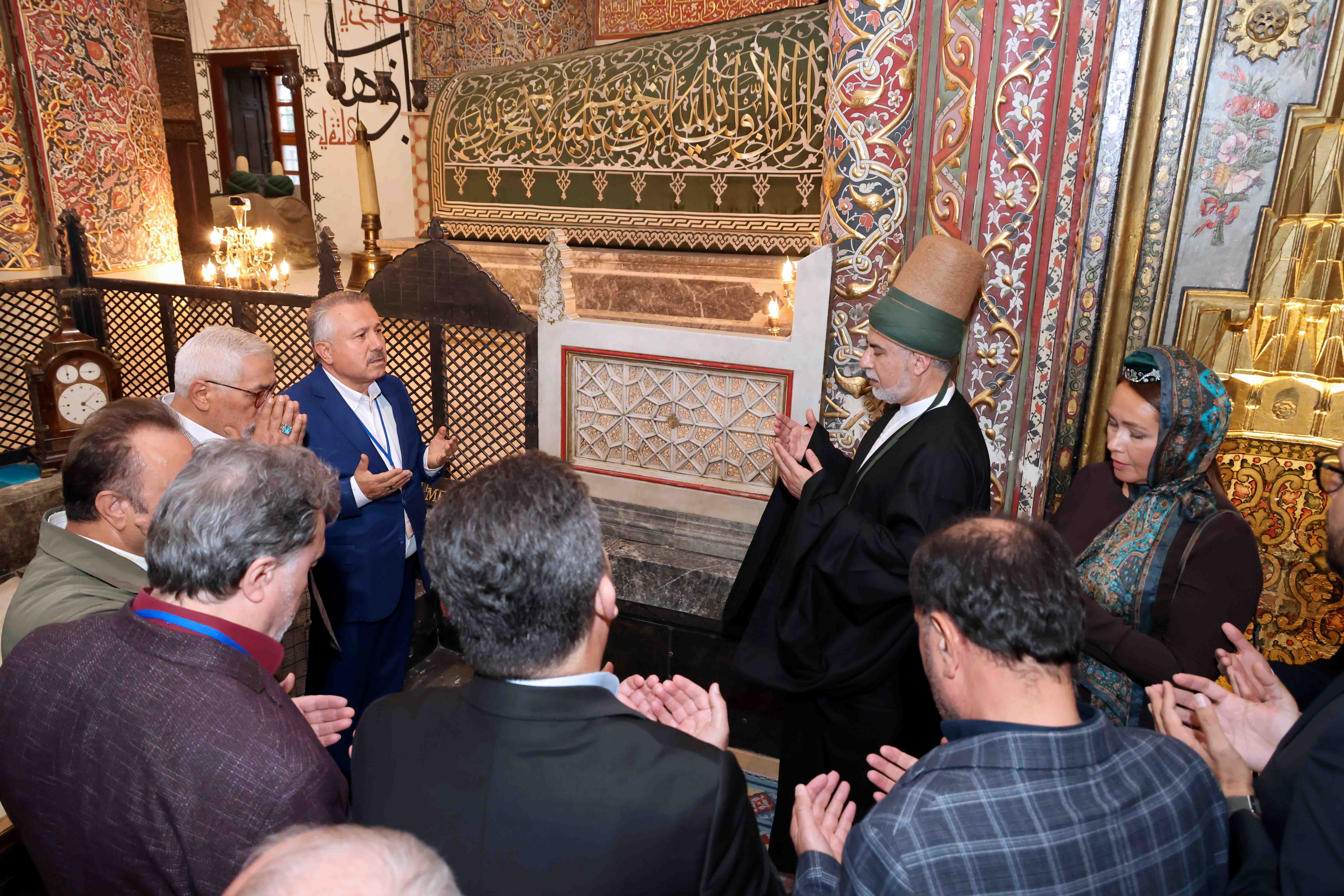 15-uluslararasi-mevlana-siir-soleni-gerceklestirildi-1.jpg