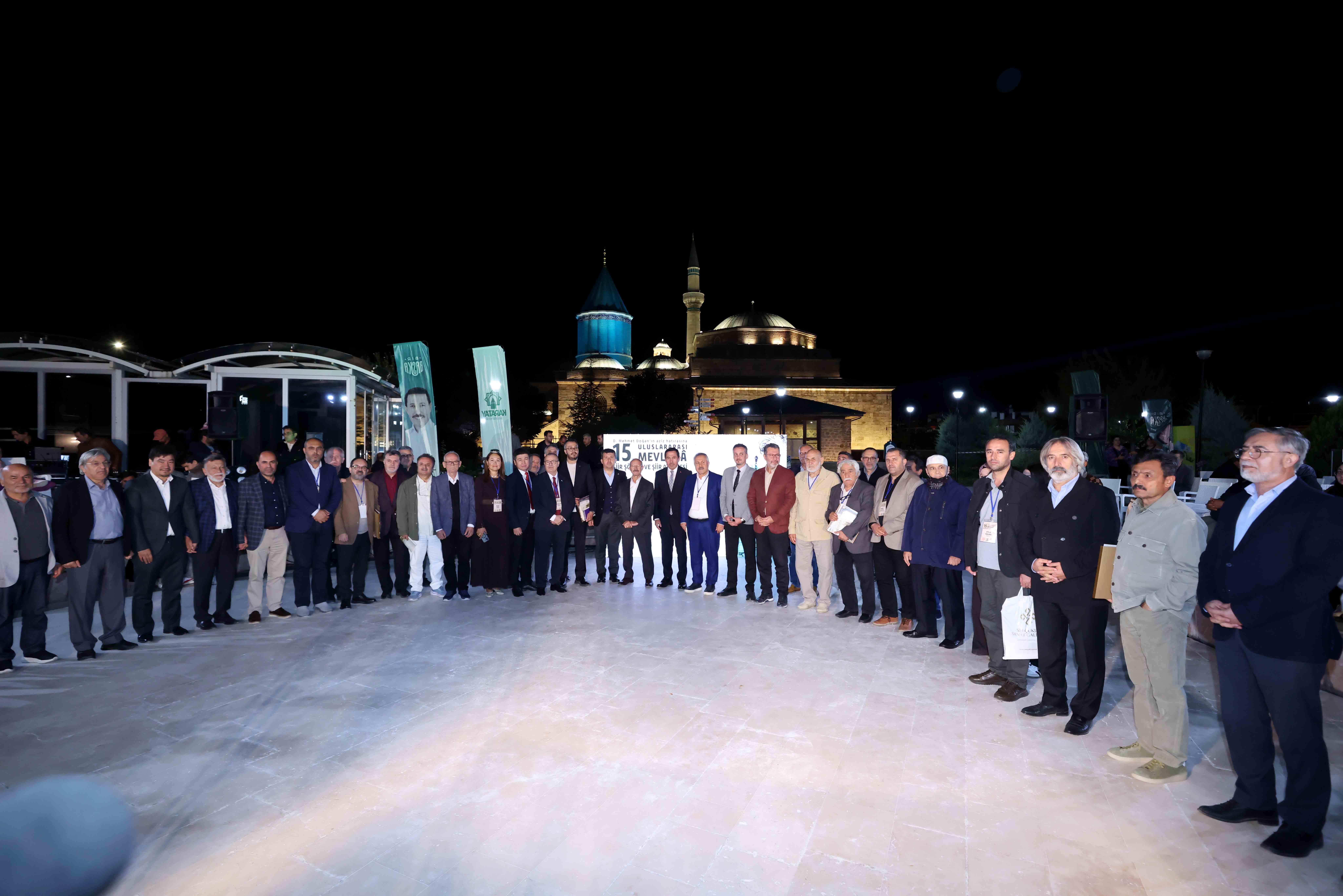 15-uluslararasi-mevlana-siir-soleni-gerceklestirildi-17.jpg