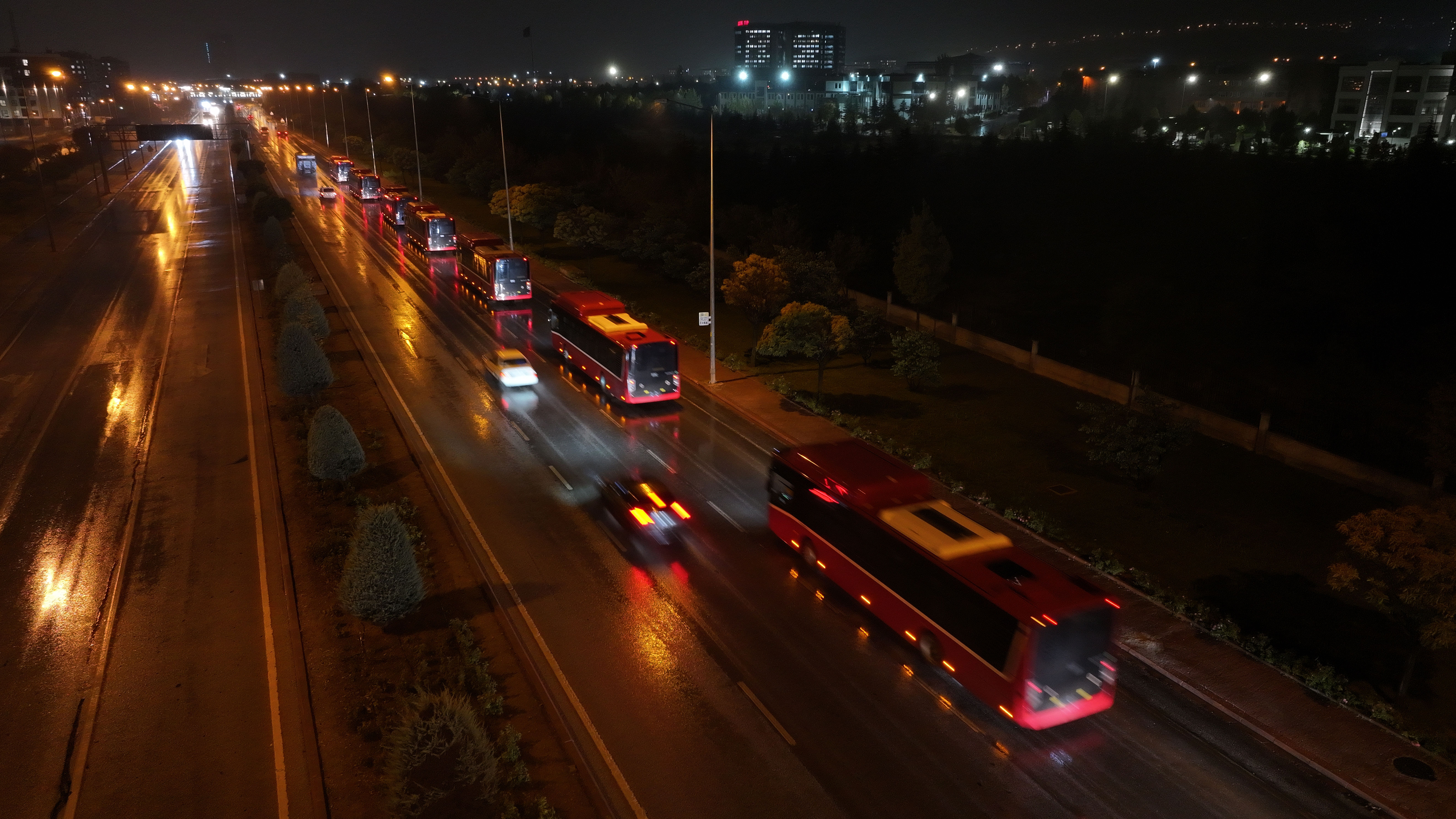 konya-buyuksehir-belediyesi-otobus-filosuna-10-yeni-arac-2.jpg