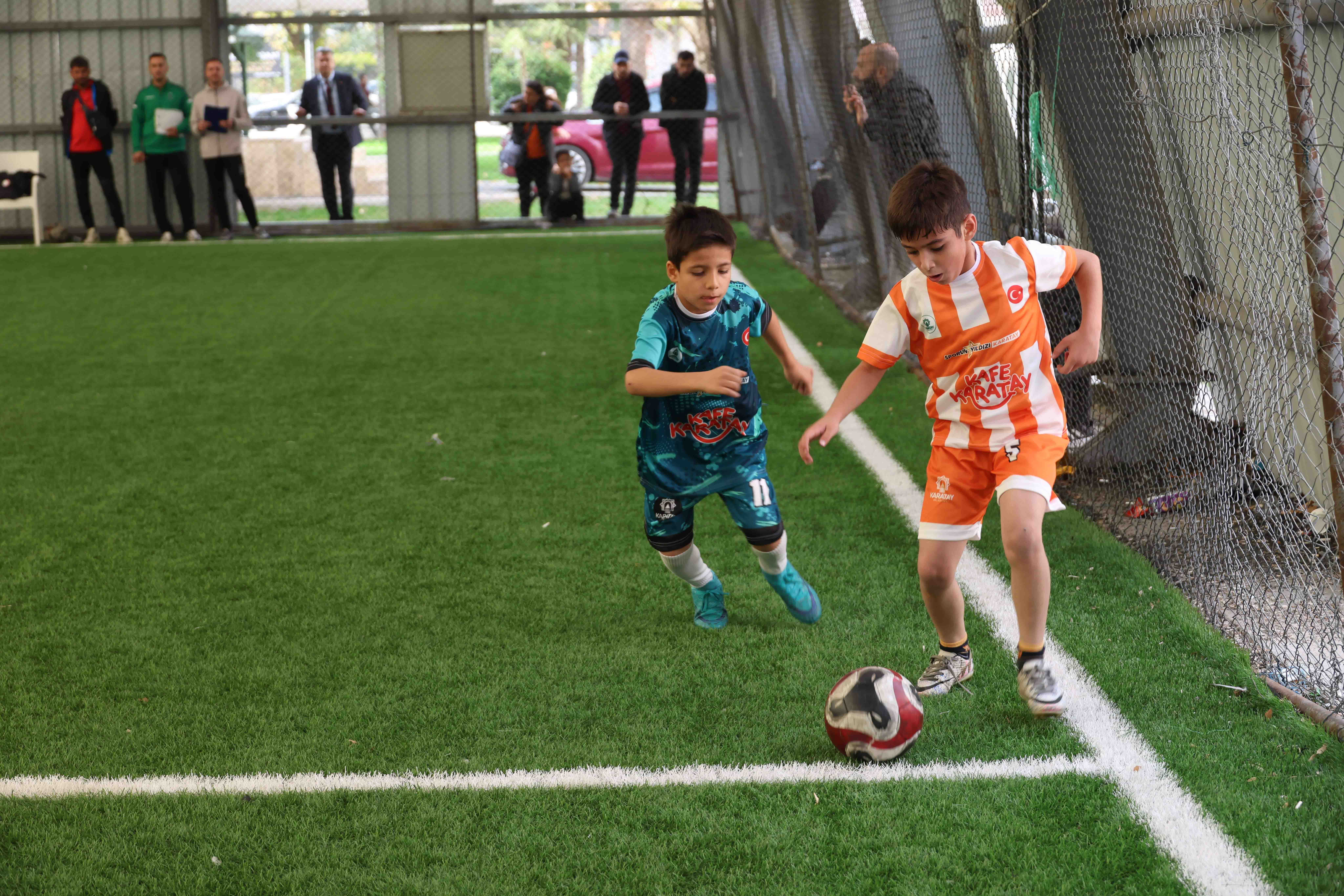 geleneksel-ilkokullar-arasi-dostluk-ve-kardeslik-futbol-turnuvasi-basladi-5.jpg