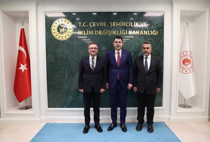 karapinar-heyetinden-bakan-murat-kuruma-ziyaret-2.jpg