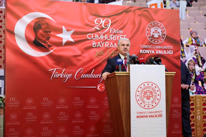 konyada-cumhuriyet-bayrami-coskuyla-kutlandi-3.jpg