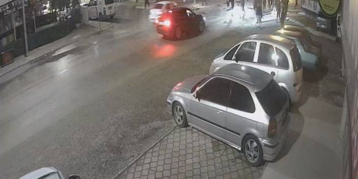 'Dur' ihtarına uymayıp İl Emniyet Müdürü Zaimoğlu'nun üzerine aracını sürdü, ateş açılıp durduruldu