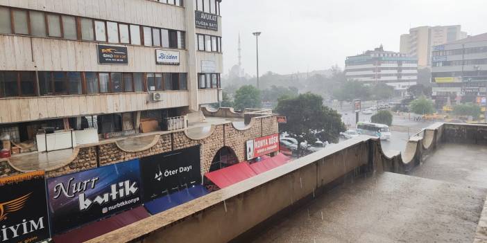 Konya'da beklenen yağış başladı